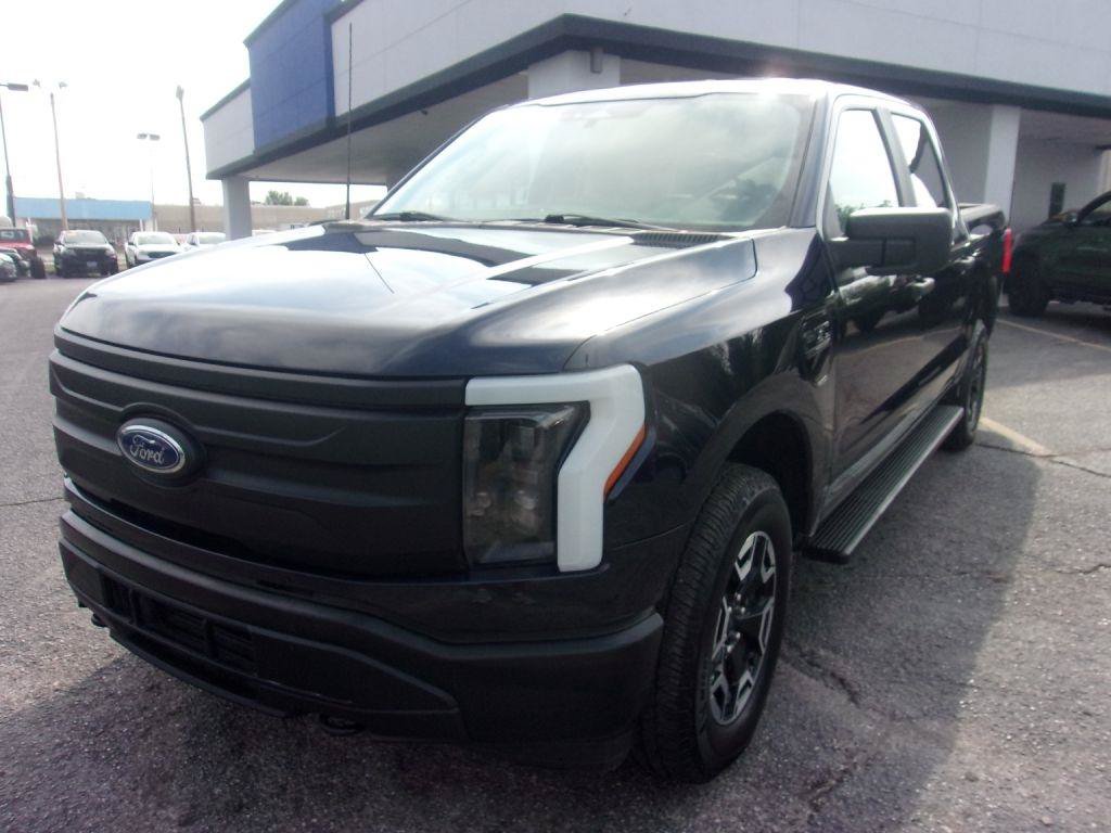 Used 2023 Ford F150 Lightning Pro AWD/4WD image 3