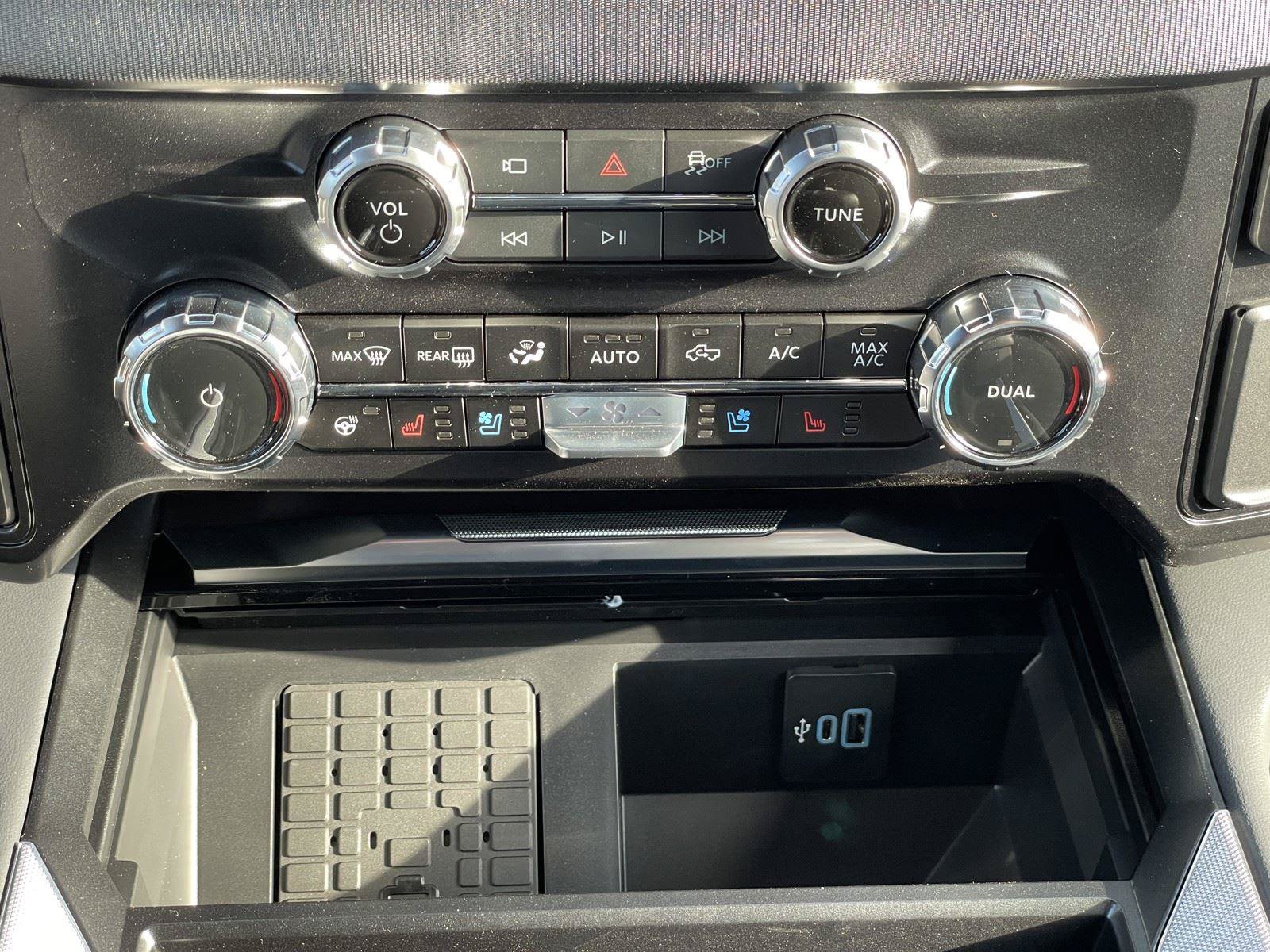 New 2026 Ford F250 Platinum AWD/4WD image 27