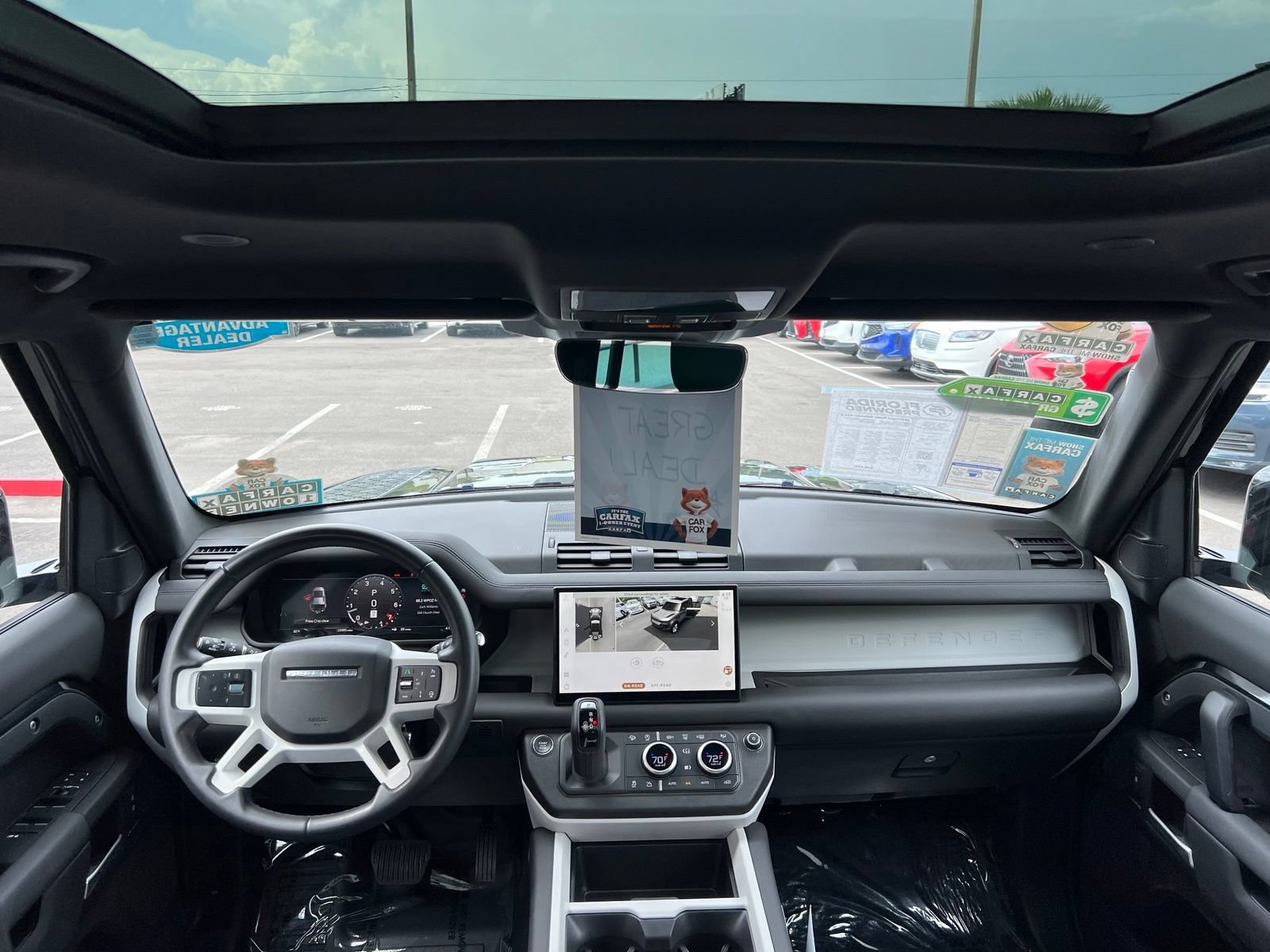 Used 2025 Land Rover Defender 110 S AWD/4WD image 60