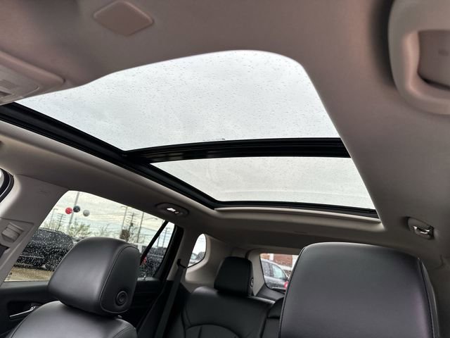 Used 2019 Buick Envision Essence FWD image 18