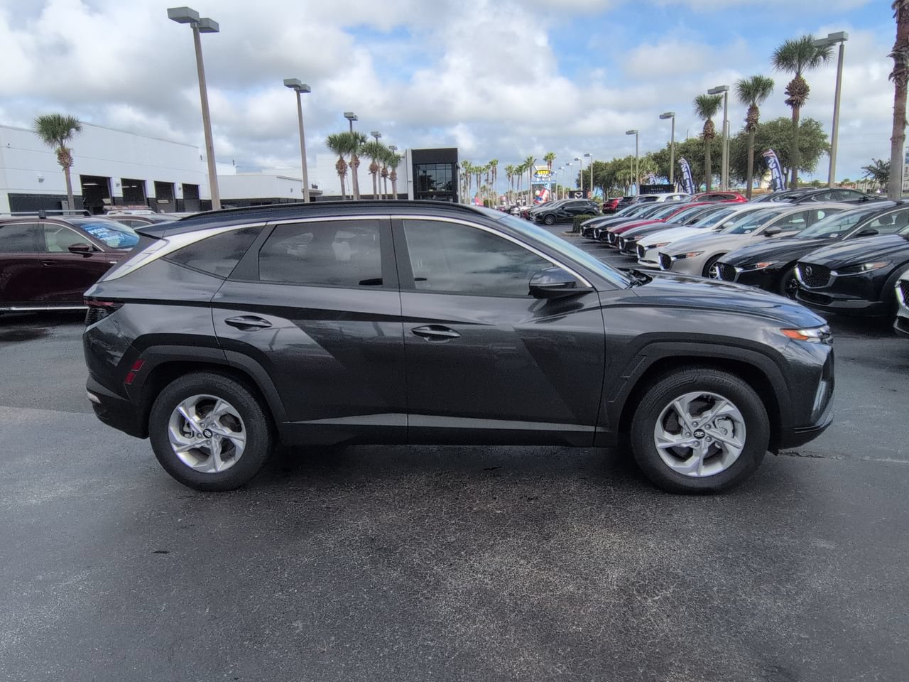 Used 2022 Hyundai Tucson SEL w/ Cargo Package FWD image 3