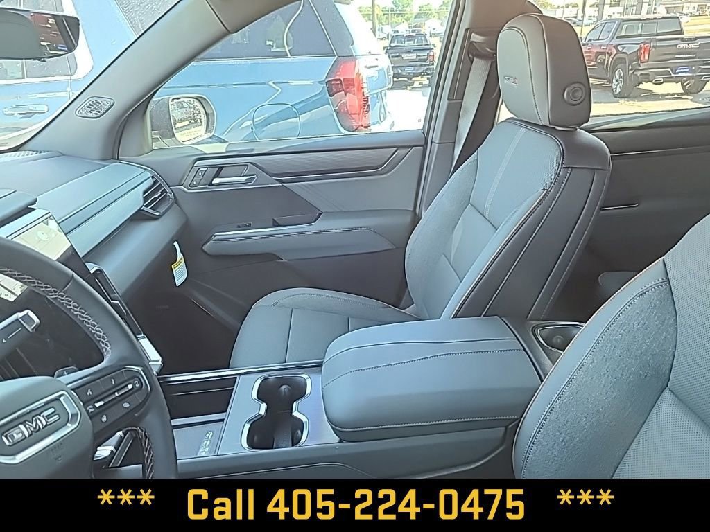 New 2026 GMC Acadia AT4 w/ LPO, Floor Liner Package image 17