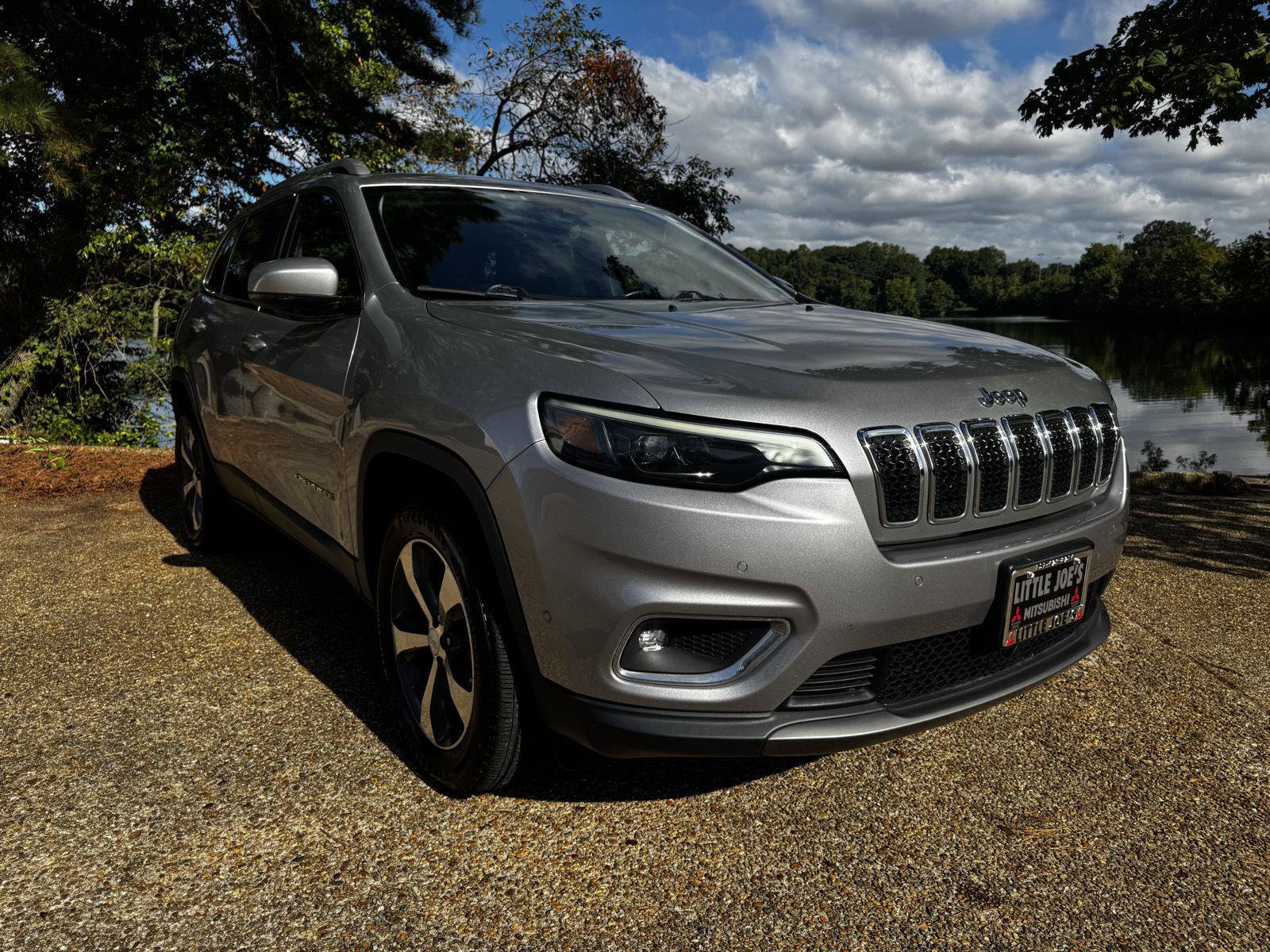 Used 2019 Jeep Cherokee Limited w/ Luxury Group
