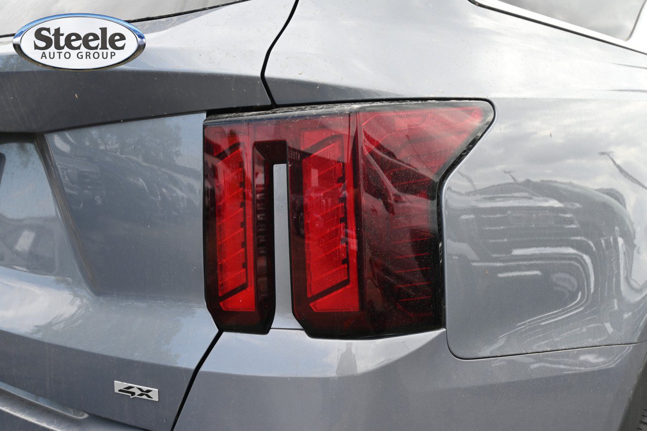 Used 2025 Kia Sorento S AWD/4WD image 22