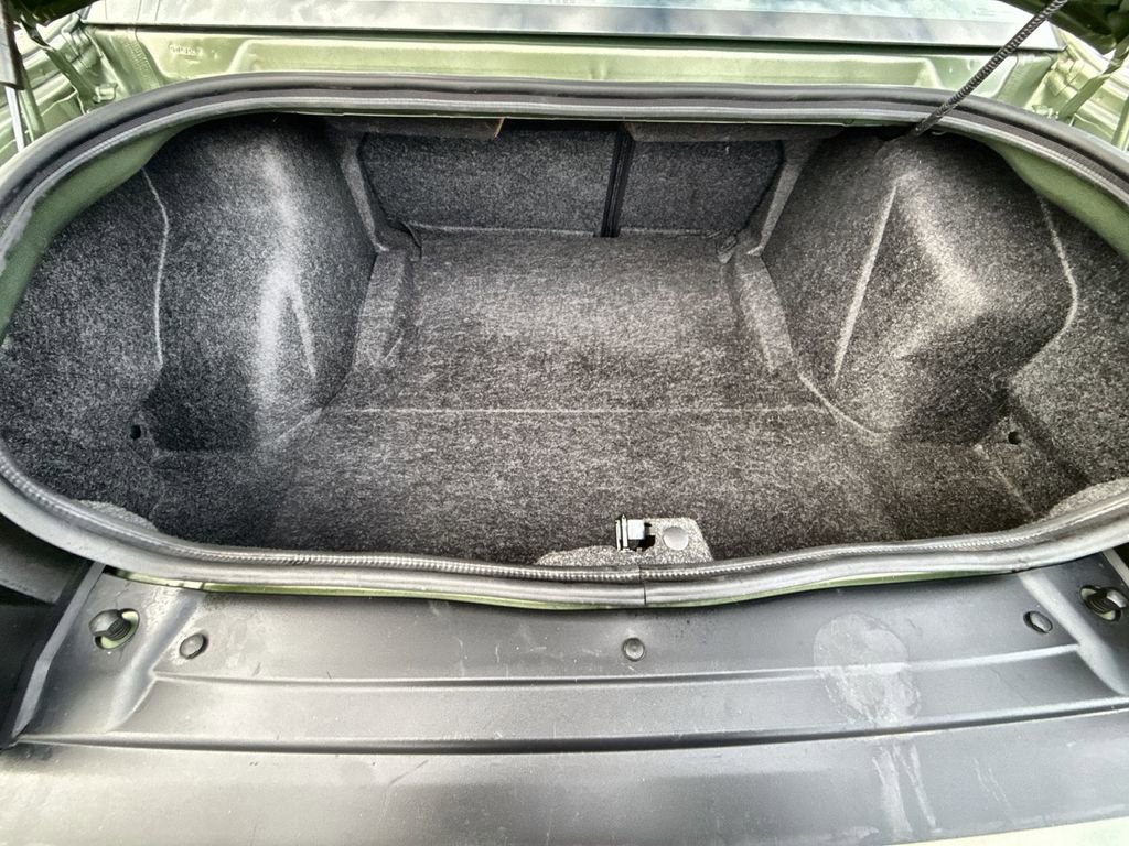 Used 2023 Dodge Challenger R/T w/ Plus Package image 36