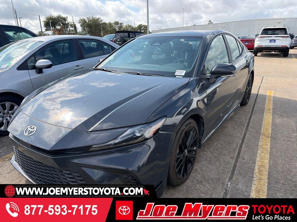 Used 2025 Toyota Camry SE