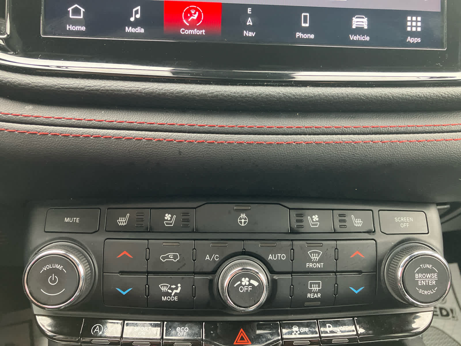 Used 2024 Dodge Durango GT image 29