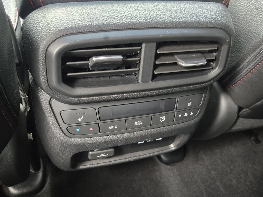 Certified 2025 Honda Ridgeline Black Edition image 13
