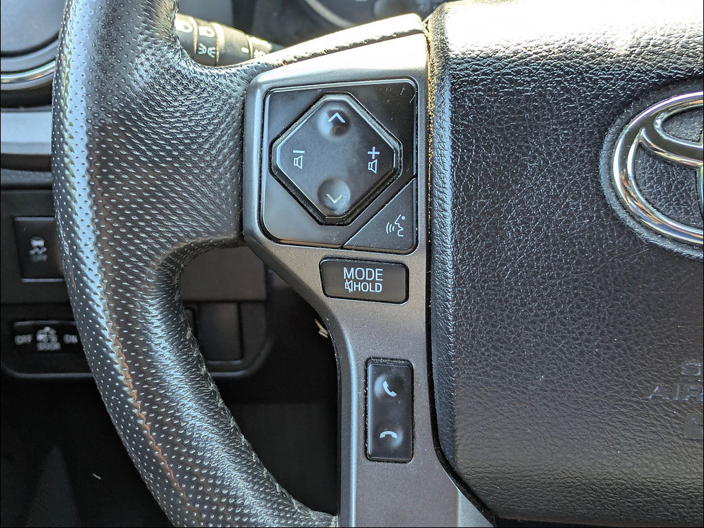 Used 2021 Toyota Tacoma TRD Off-Road AWD/4WD image 17