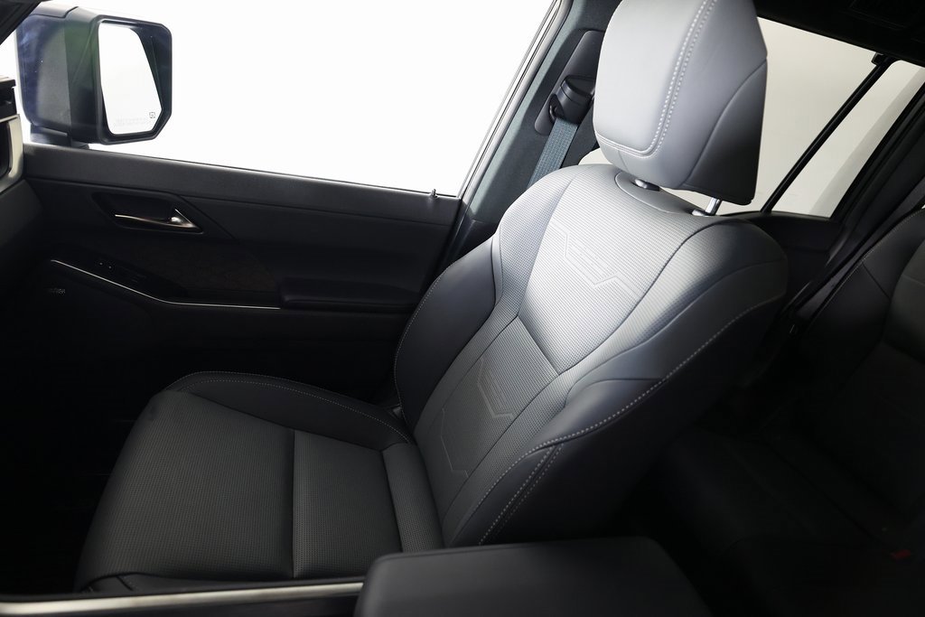 Used 2025 Lexus GX 550 image 41