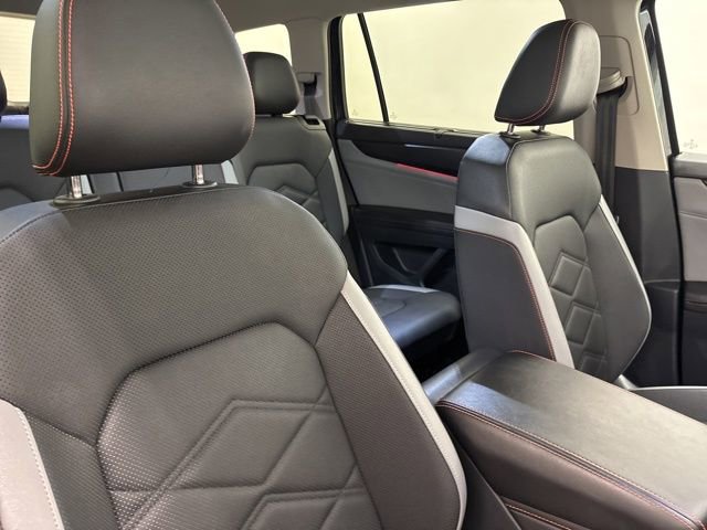 Certified 2025 Volkswagen Atlas Peak Edition SE image 25