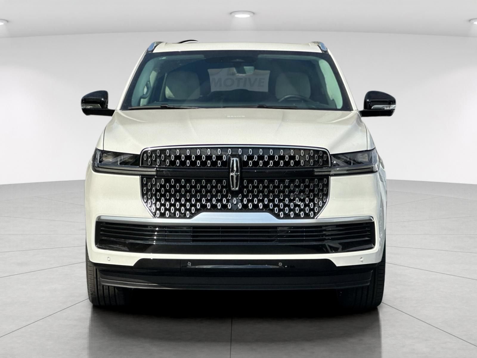 New 2026 Lincoln Navigator L Reserve AWD/4WD image 8