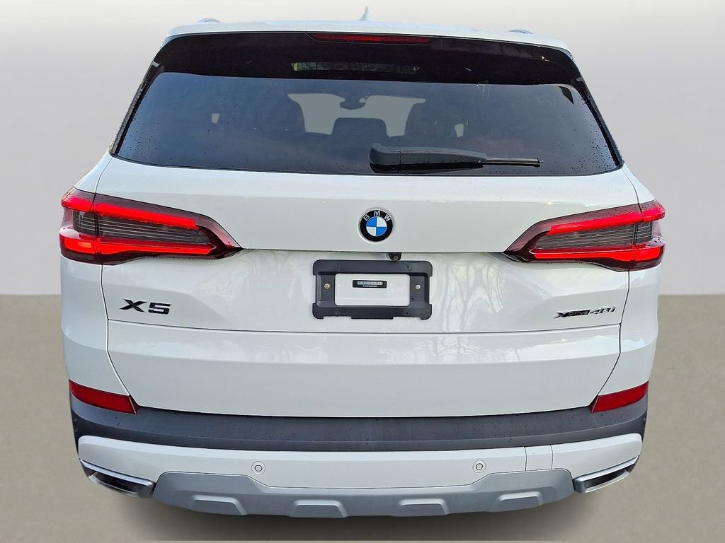 Used 2021 BMW X5 xDrive40i w/ Premium Package image 4