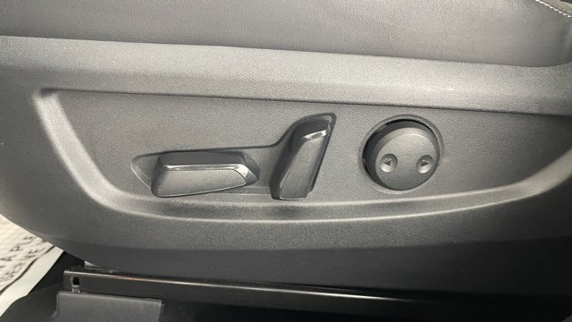 Used 2019 INFINITI QX50 Essential image 35