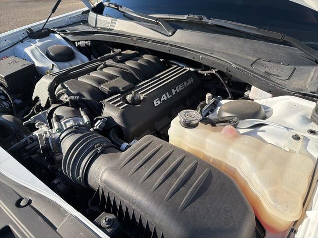 Used 2023 Chrysler 300 C RWD image 13
