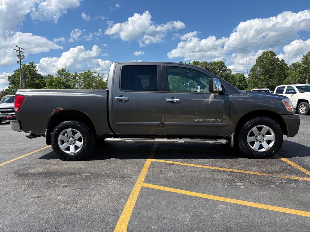 Used 2005 Nissan Titan LE w/ (T01) Tow Pkg AWD/4WD image 5