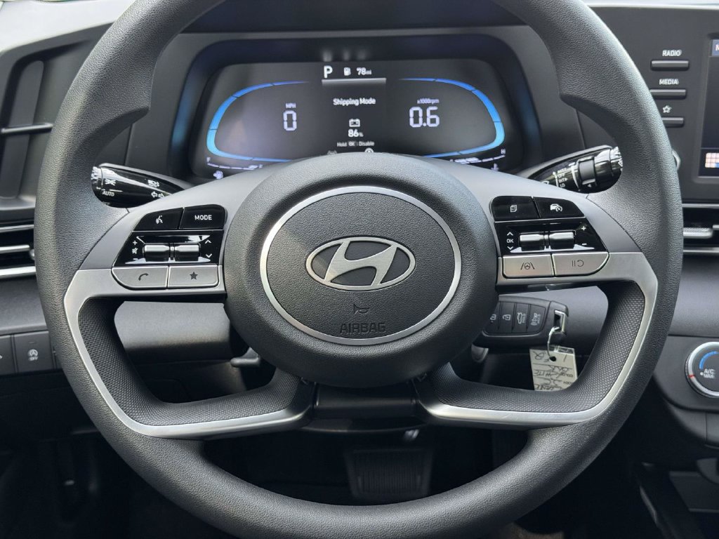 New 2026 Hyundai Elantra SE FWD image 23