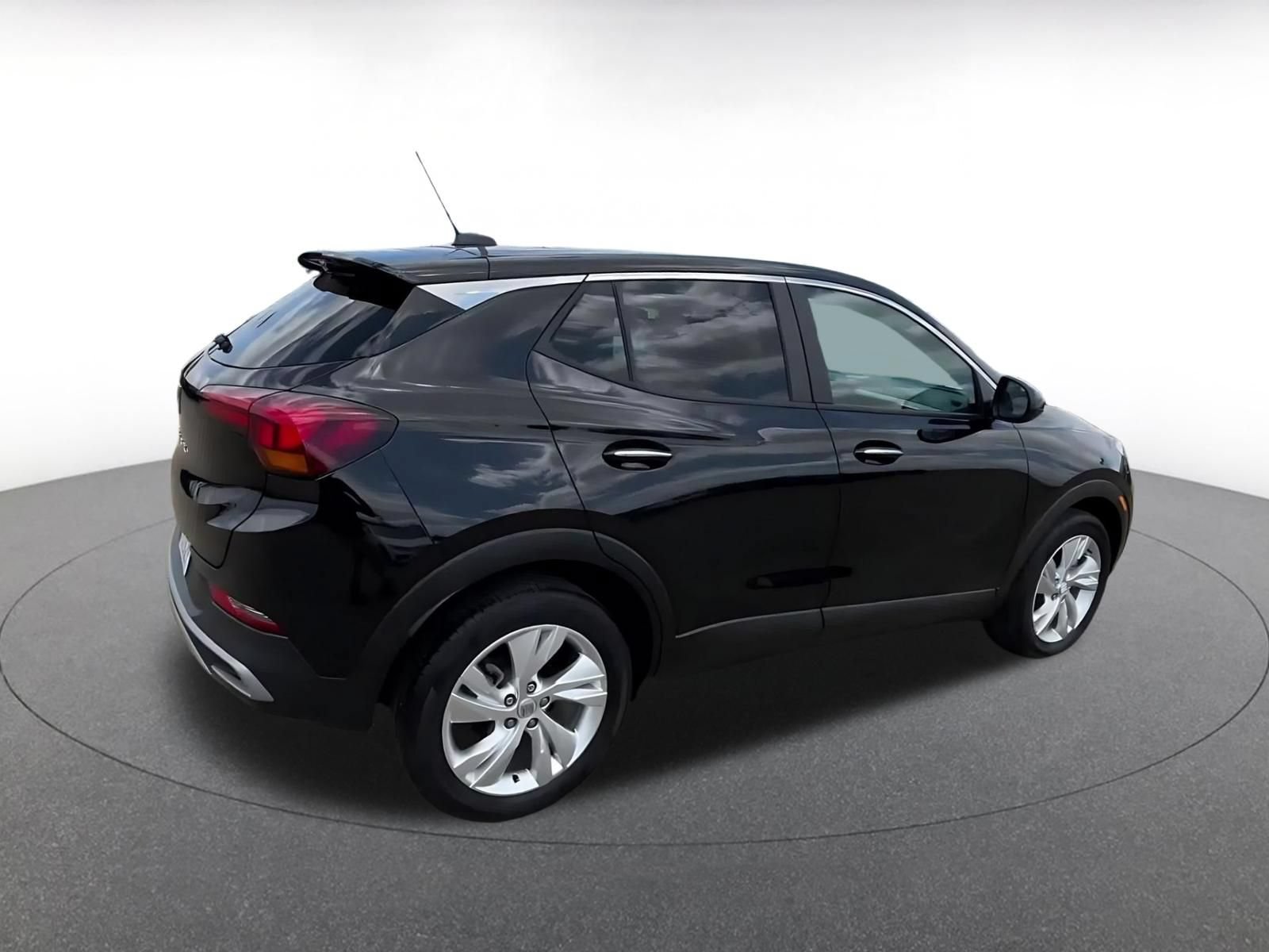 Used 2025 Buick Encore GX Preferred FWD image 13