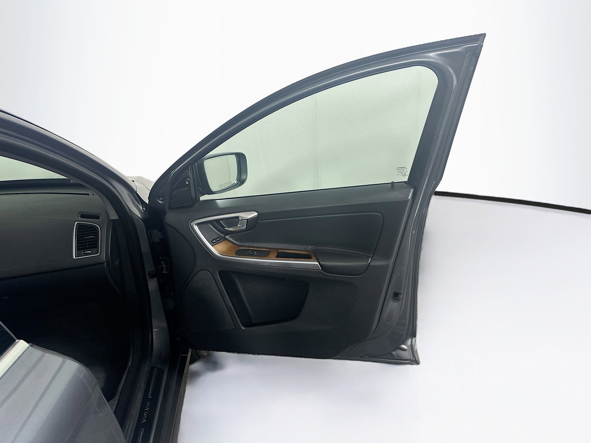 Used 2017 Volvo XC60 T5 Inscription FWD image 34