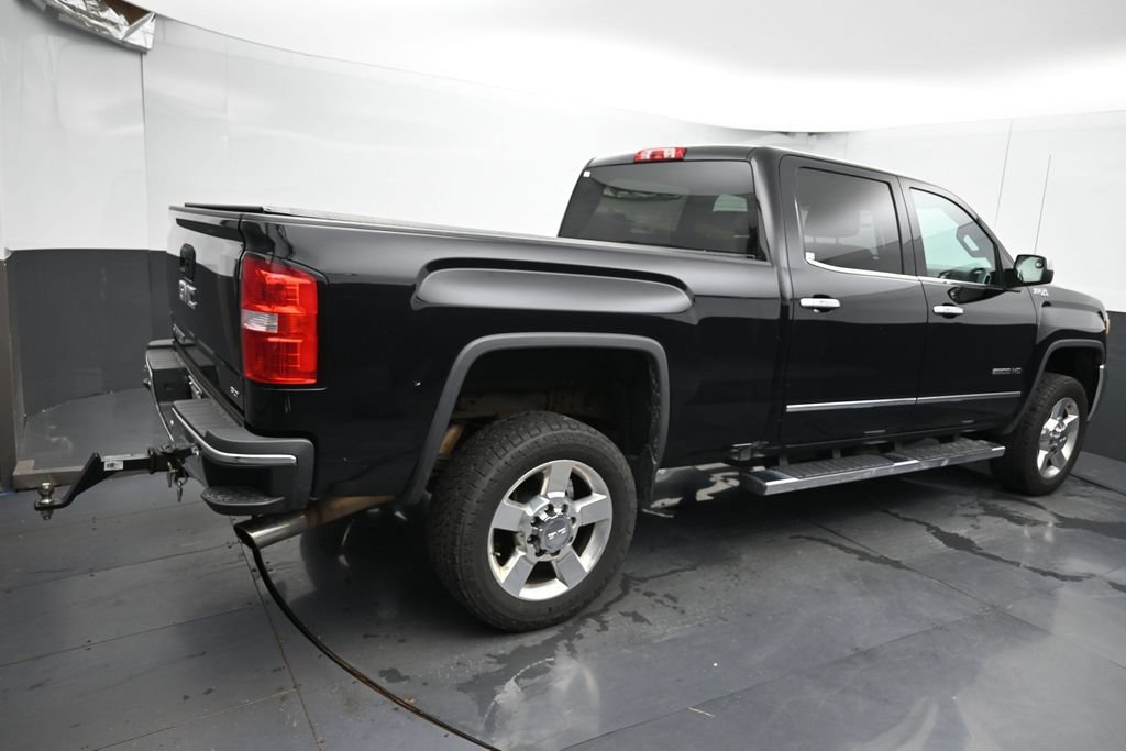 Used 2016 GMC Sierra 2500 SLT w/ Suspension Package, Off-Road AWD/4WD image 11