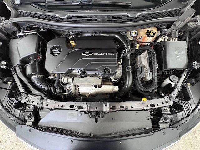 Used 2017 Chevrolet Cruze LT image 22