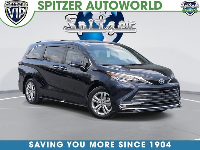 Used 2022 Toyota Sienna Platinum AWD/4WD image 1