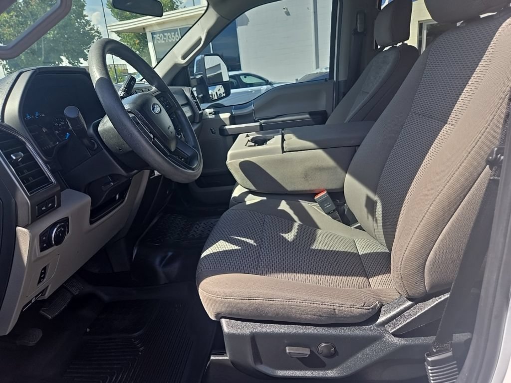 Used 2020 Ford F350 XLT w/ XLT Premium Package AWD/4WD image 13