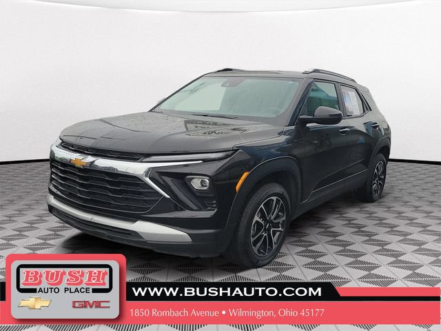 Used 2026 Chevrolet TrailBlazer LT AWD/4WD image 2