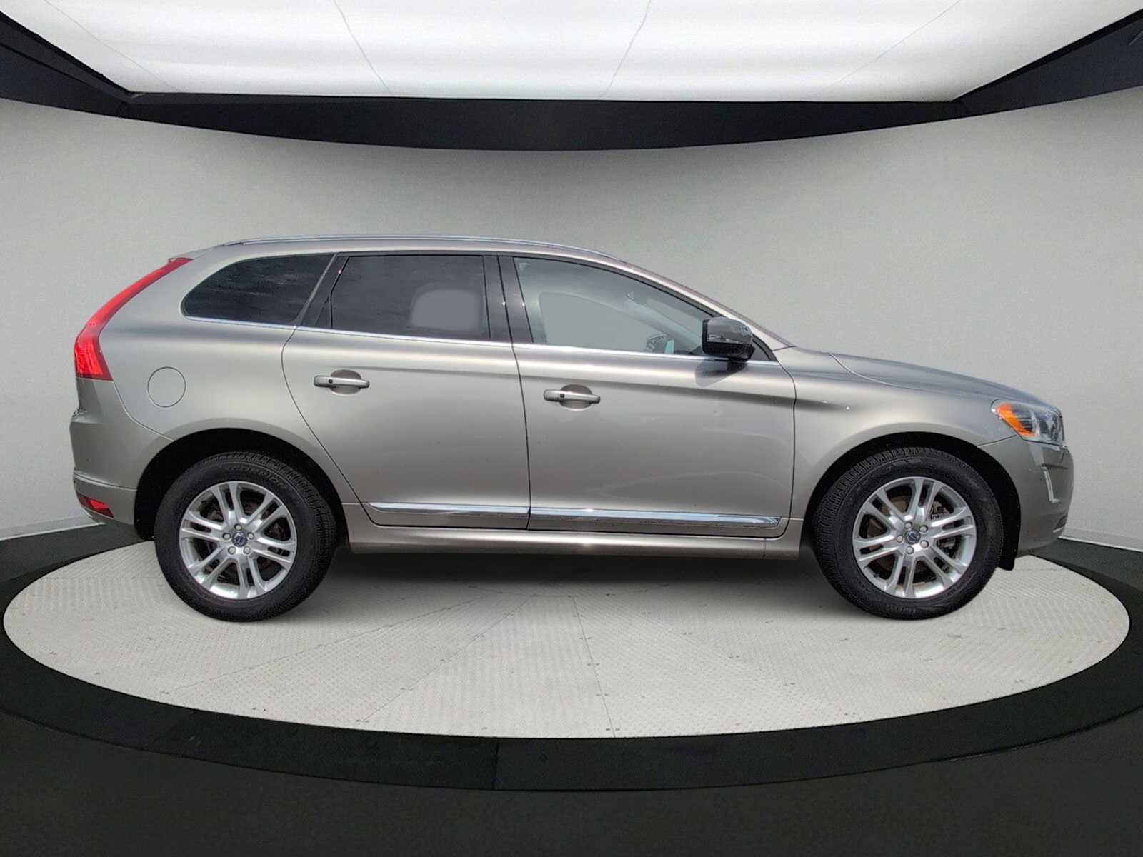 Used 2015 Volvo XC60 T5 Premier FWD image 9