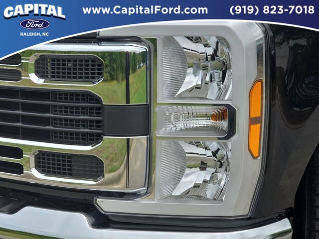 New 2026 Ford F250 XLT w/ FX4 Off-Road Package AWD/4WD image 29