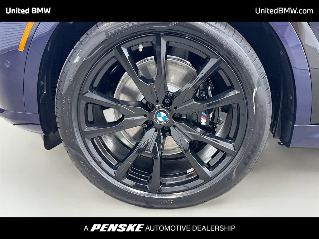 New 2027 BMW X7 xDrive40i w/ Executive Package AWD/4WD image 2