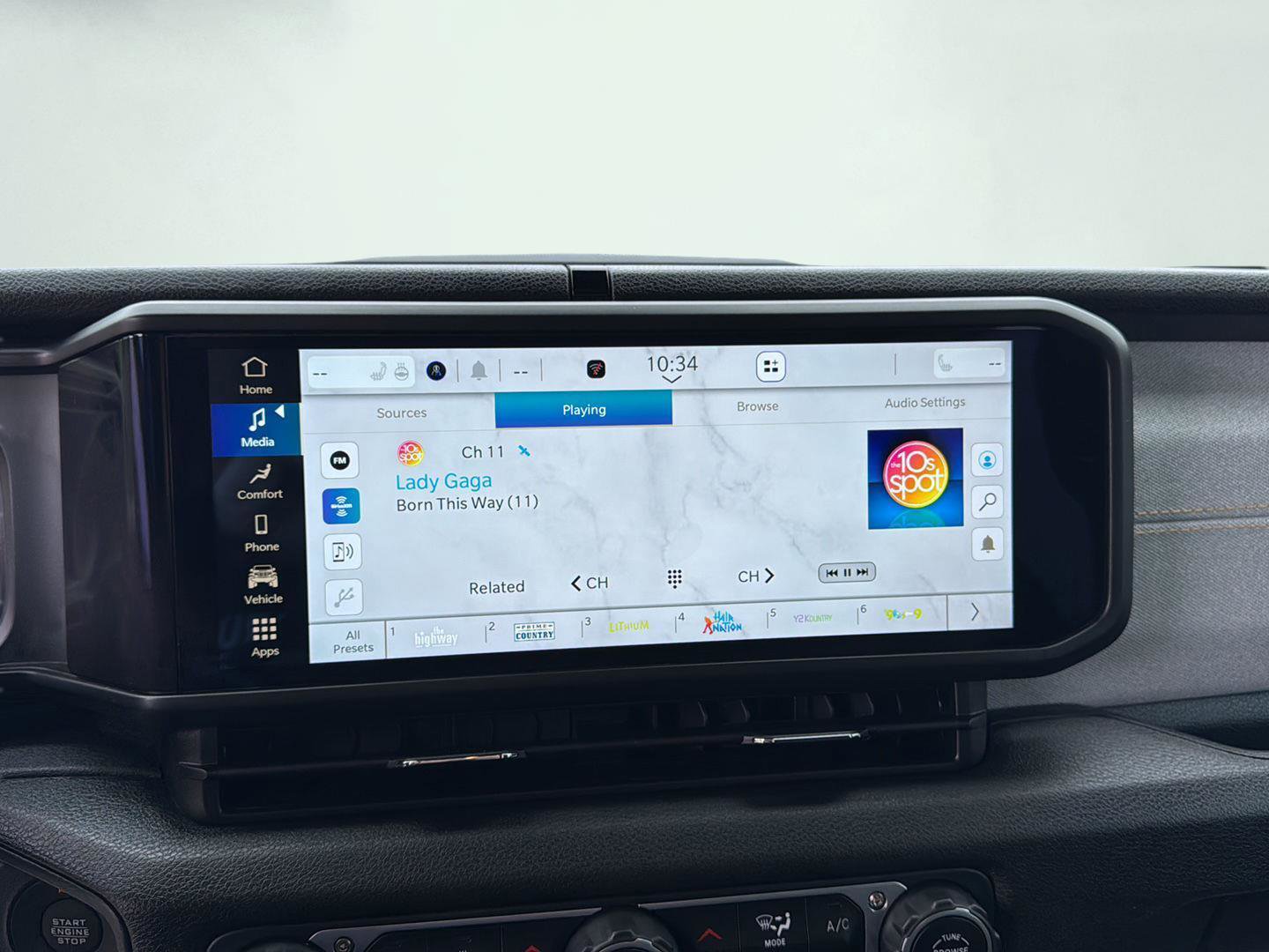 Used 2025 Jeep Wrangler Willys image 18