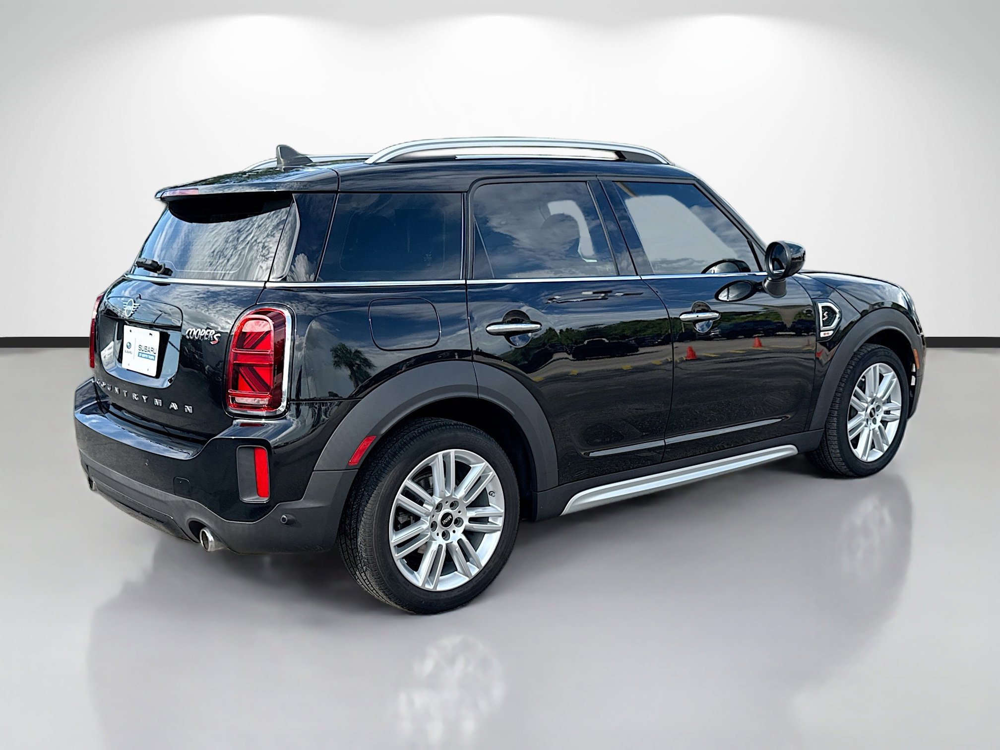 Used 2024 MINI Cooper Countryman S FWD image 3