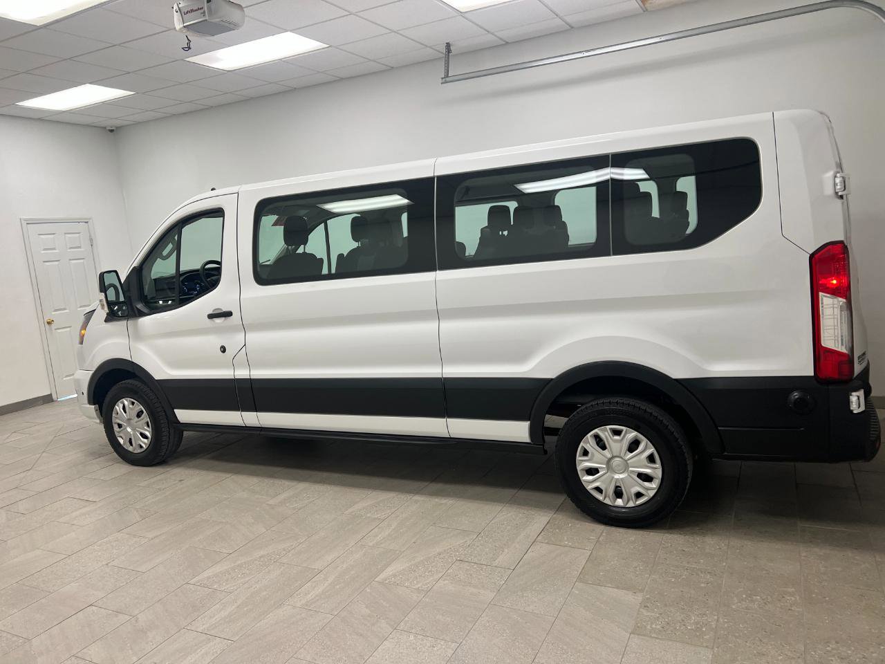 Used 2024 Ford Transit 350 XLT image 7