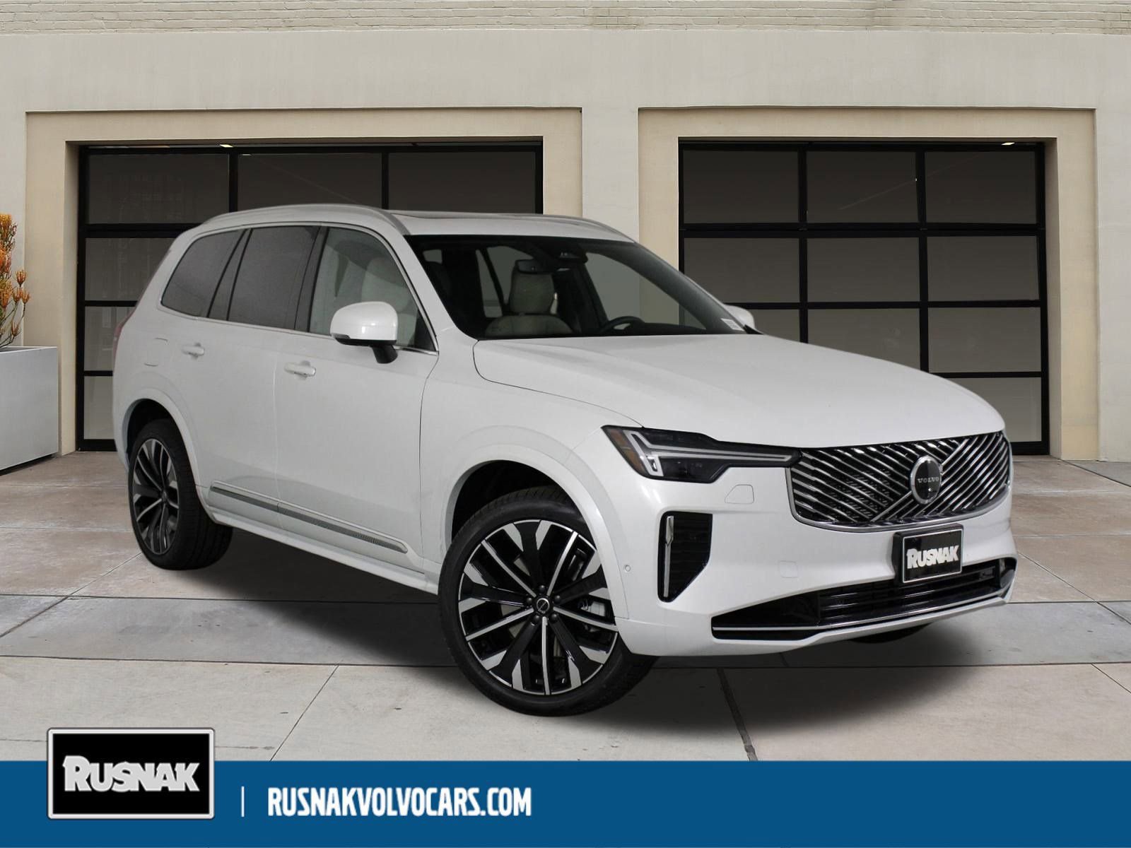 New 2026 Volvo XC90 T8 Plus w/ Protection Package Premier image 1