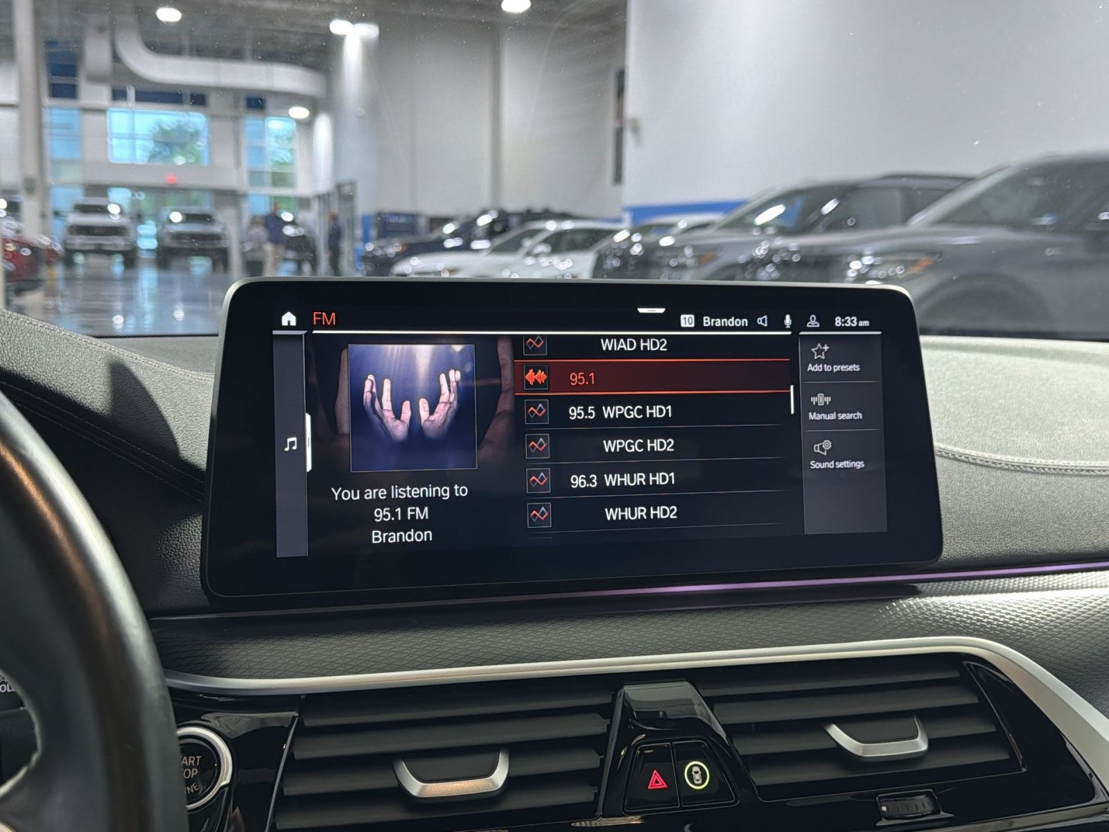 Used 2023 BMW M550i xDrive AWD/4WD image 33