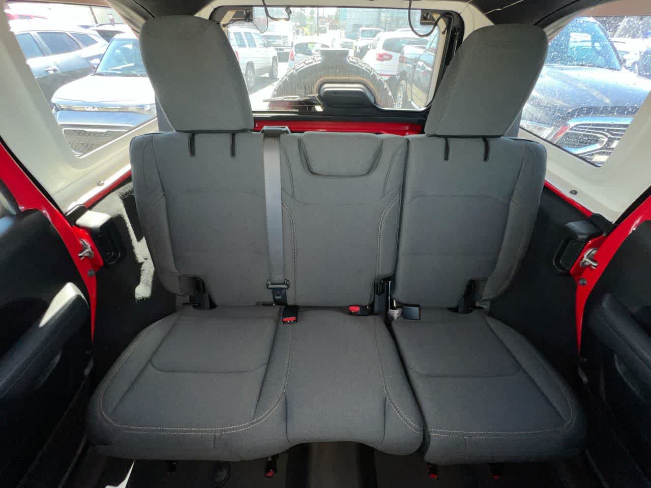Used 2026 Jeep Wrangler Unlimited Sport AWD/4WD image 15