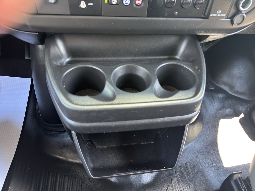 Used 2018 Chevrolet Express 2500 w/ Driver Convenience Package RWD image 16