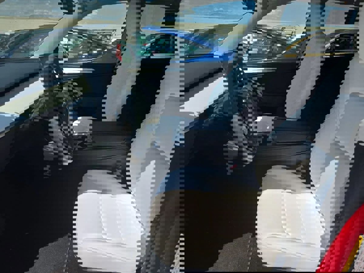 Used 2023 Tesla Model Y Long Range image 2