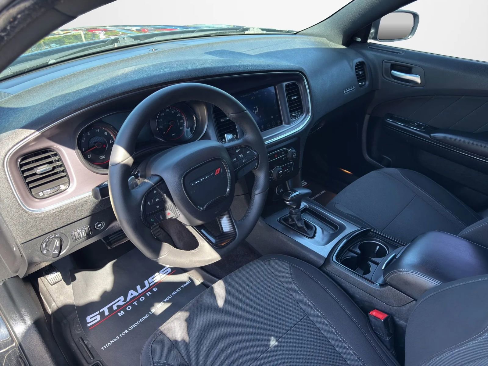 Used 2017 Dodge Charger R/T w/ Blacktop Package image 12