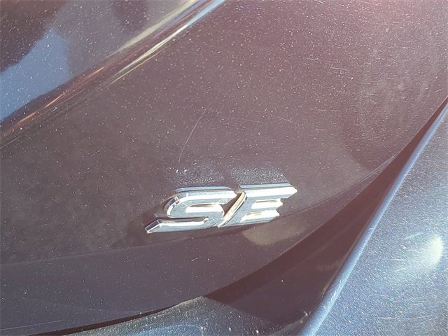 Used 2018 Toyota Camry SE image 5