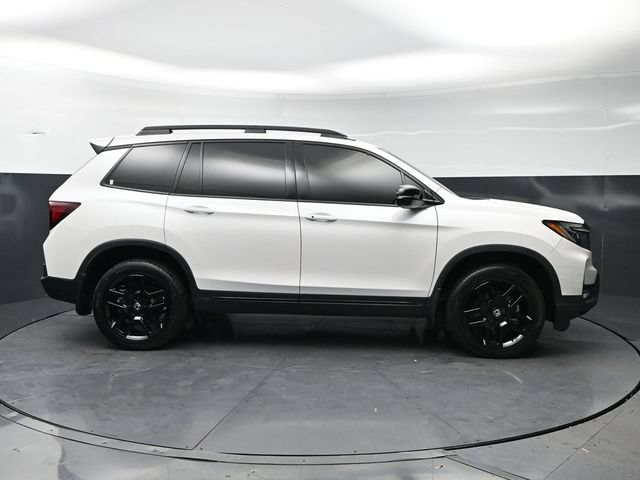 Used 2024 Honda Passport Black Edition image 8