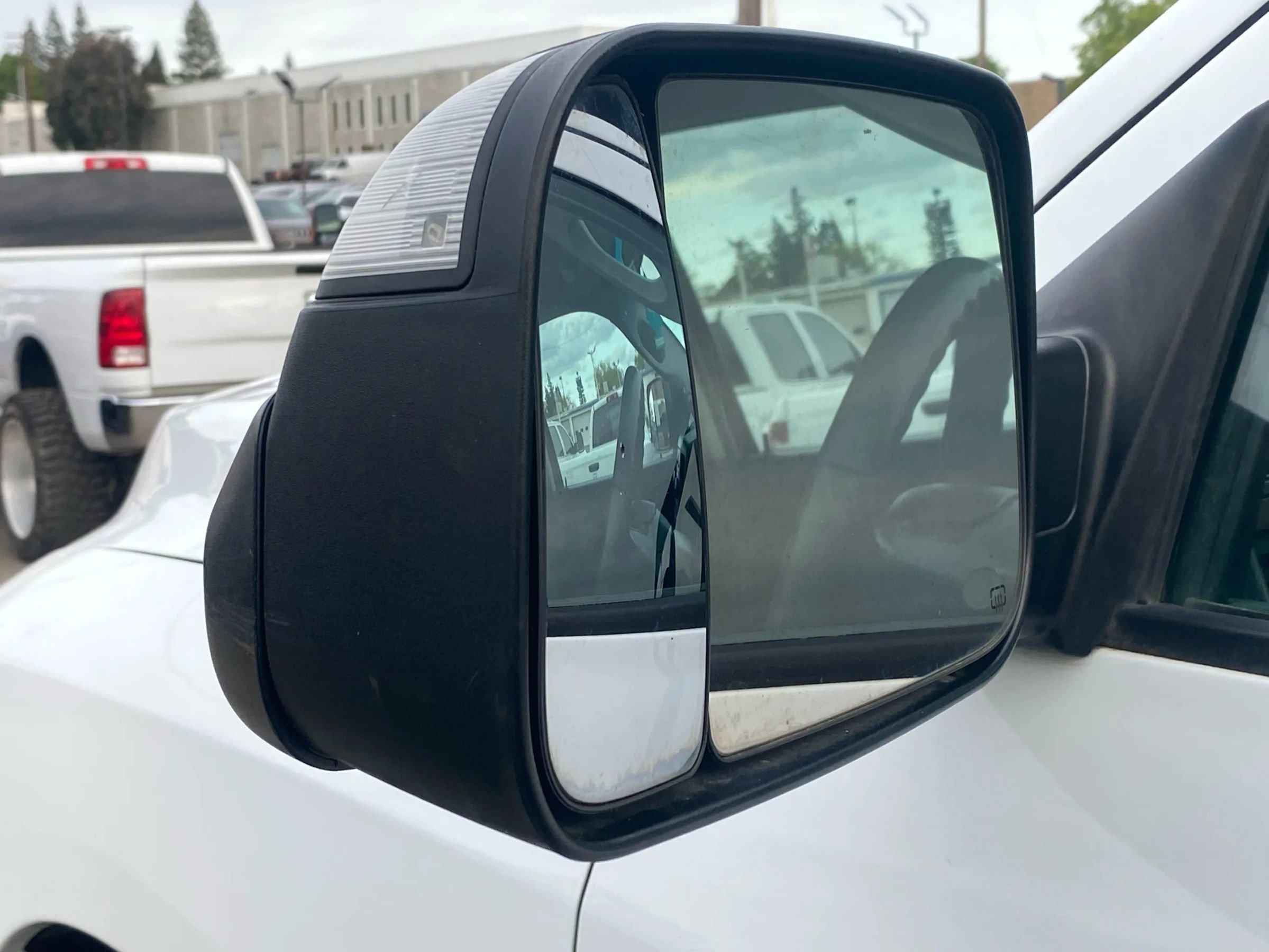 Used 2012 RAM 2500 ST w/ Chrome Appearance Group image 40