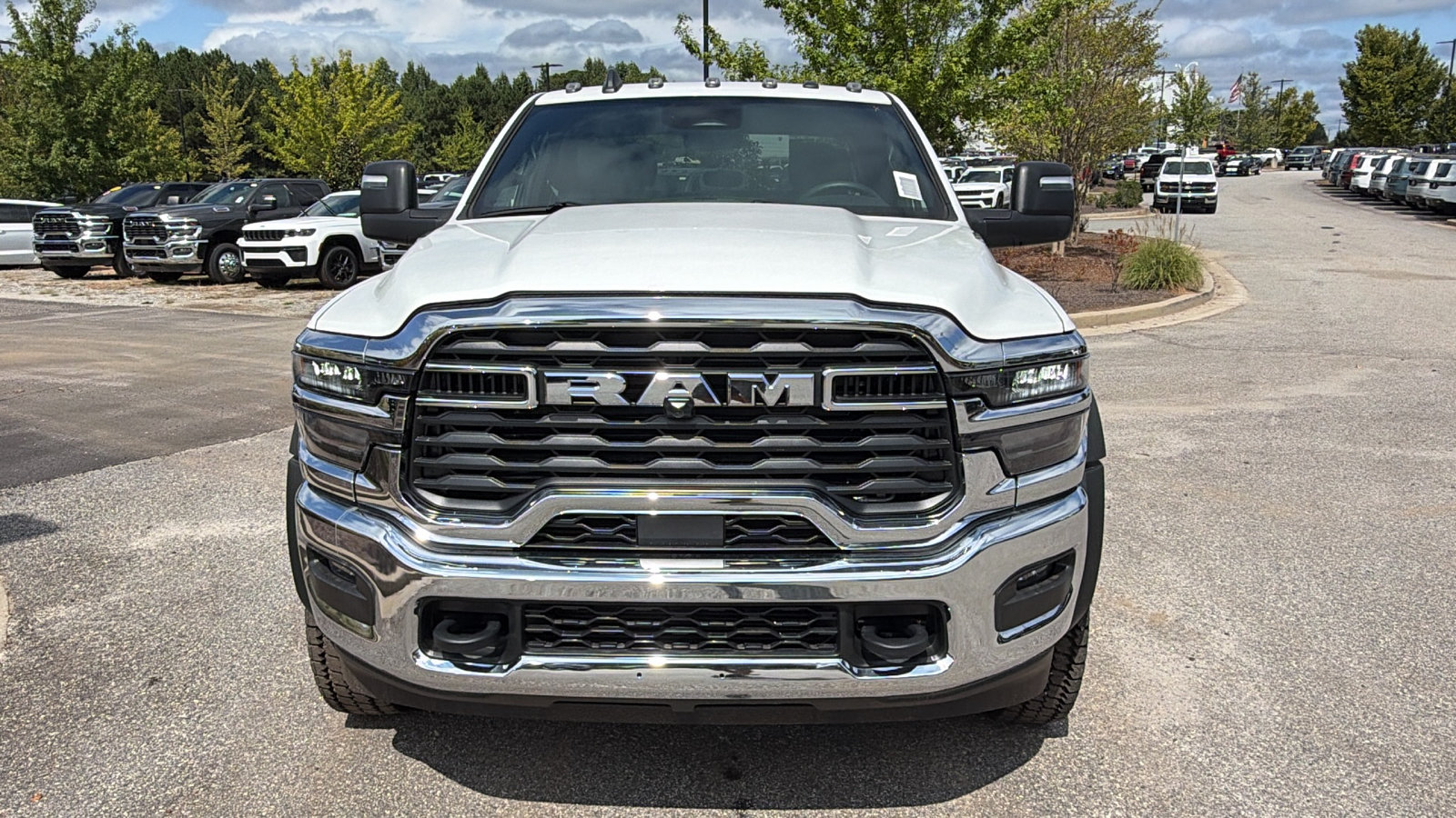 New 2026 RAM 5500 Tradesman AWD/4WD image 3