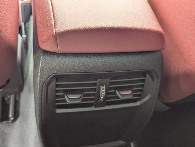 Used 2025 BMW M440i Convertible w/ Premium Package RWD image 17