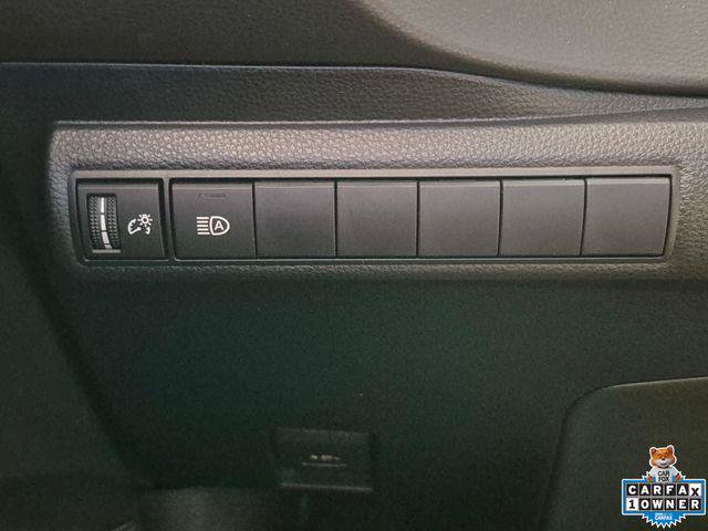 Certified 2020 Toyota Corolla SE w/ Carpet Mat Package FWD image 18