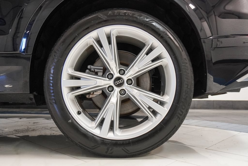 Used 2021 Audi Q8 Premium Plus w/ Premium Plus Package AWD/4WD image 41