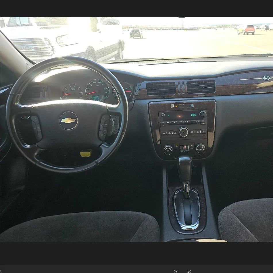Used 2013 Chevrolet Impala LT image 12