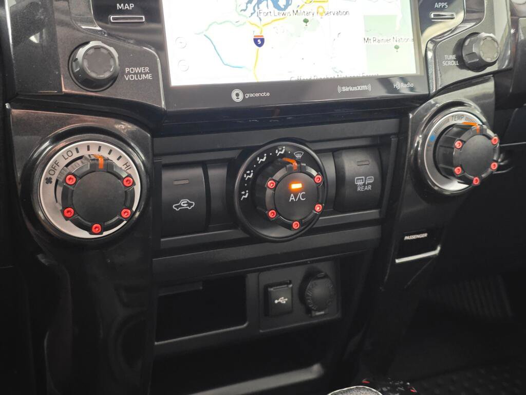 Used 2021 Toyota 4Runner TRD Off-Road Premium w/ Moonroof Package AWD/4WD image 28