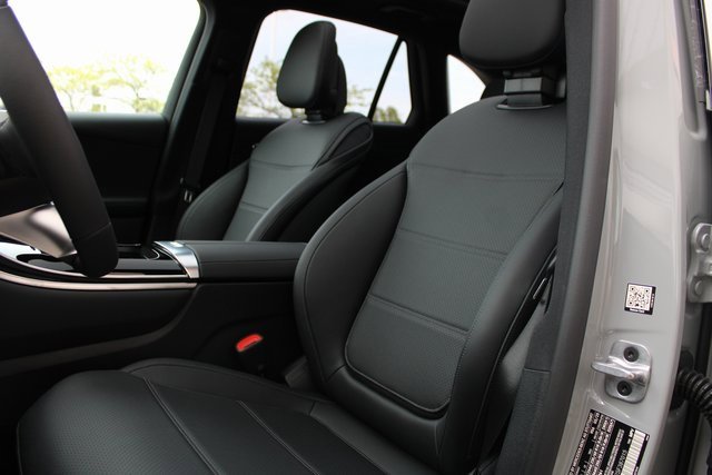 New 2025 Mercedes-Benz GLC 350e 4MATIC image 29